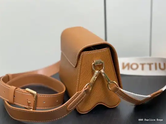Aaa replica ru VUITTON TWIST LOUIS MM-23*17*9.5CM 0523